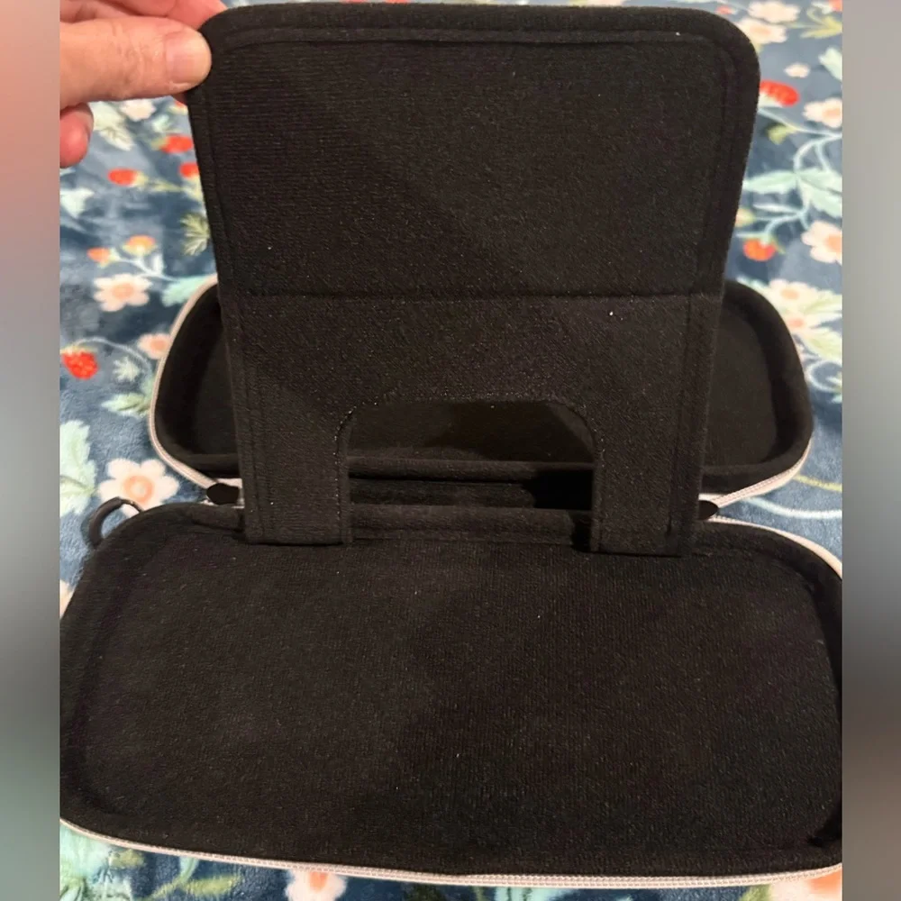 Nintendo Switch OLED Carry Case and Joy Con Controller Grip! New in package